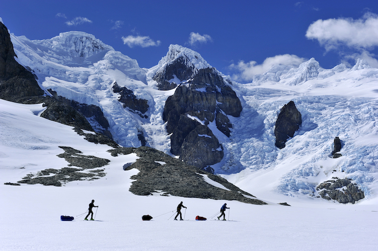 Mit Skiern und Schlitten auf dem südlichen patagonischen inlandeis